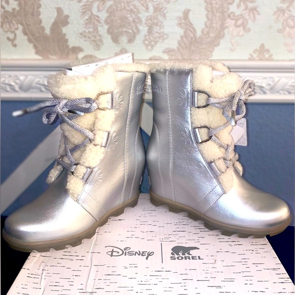 Sorel Disney Frozen Joan Of Arctic 2 Leather Wedge Waterproof Boots - Picture 1 of 6
